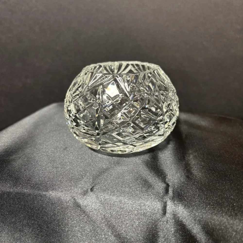 Hand Cut Lead Crystal Bowl/Vase w/Pineapple Cut Vintage‎ 2 available